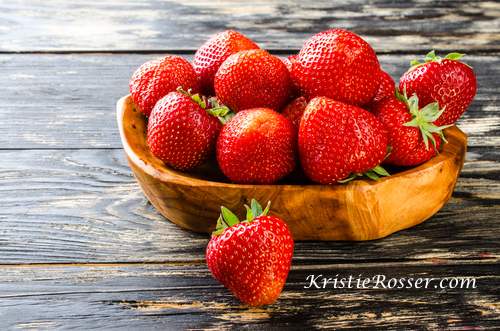 shutterstock_Strawberry on a dark wooden background 434933050