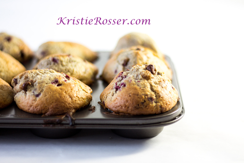 shutterstock_blueberry muffin 422651281