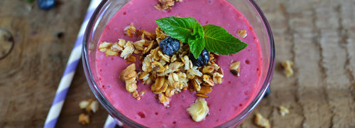 Berry Oatmeal Smoothie